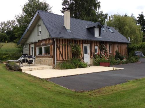 Manerbe House | Gîte les Nenuphars