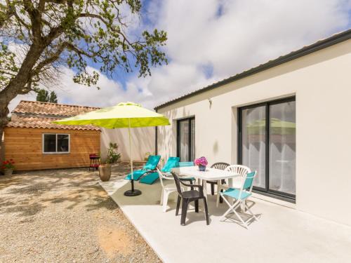 Chaumes-en-Retz House | Gîte moderne avec confort, près de la mer, jardin clos, garage, WiFi, et équipements bébé - FR-1-306-1173