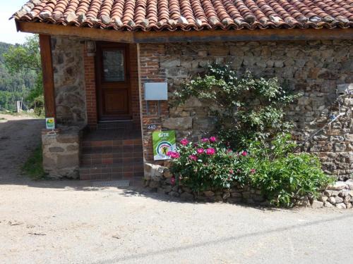Pralong House | Gîte paisible pour 2 personnes dans les Monts du Forez - FR-1-496-261