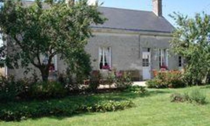 Prunay-Cassereau House | Gîte Prunay-Cassereau, 3 pièces, 4 personnes - FR-1-491-178