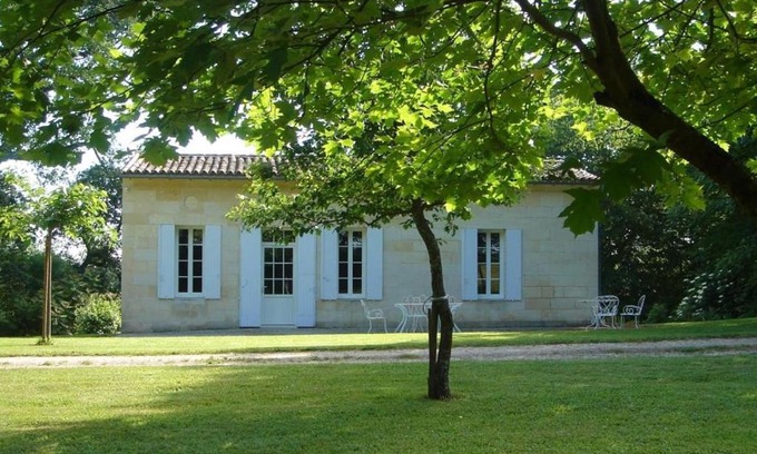 Puisseguin House | Gîte Puisseguin, 4 pièces, 6 personnes - FR-1-440-200