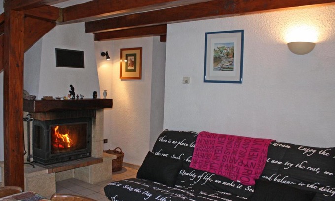 Girmont-Val-d'Ajol House | Gîte rénové, nature et jeux près du Val d'Ajol, 3 ch, 2 sdb, Wifi, équipements bébé, proche ski - FR-1-589-113