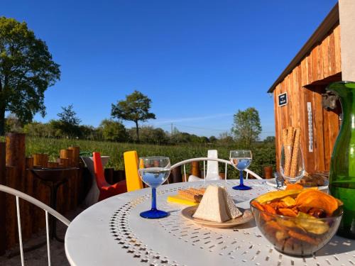 Briantes House | Gîte "Tout Inclus" en Campagne Berrichonne avec Terrasse & Parking Privé - FR-1-591-419