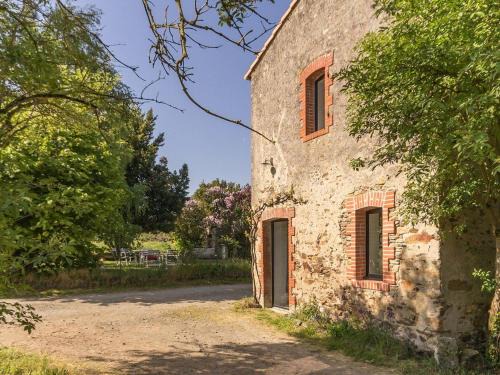 Monnieres House | Gîte typique au cœur de Monnières, proche Sèvre, jardin privatif, Wifi, idéal pour pêche et rando - FR-1-306-985