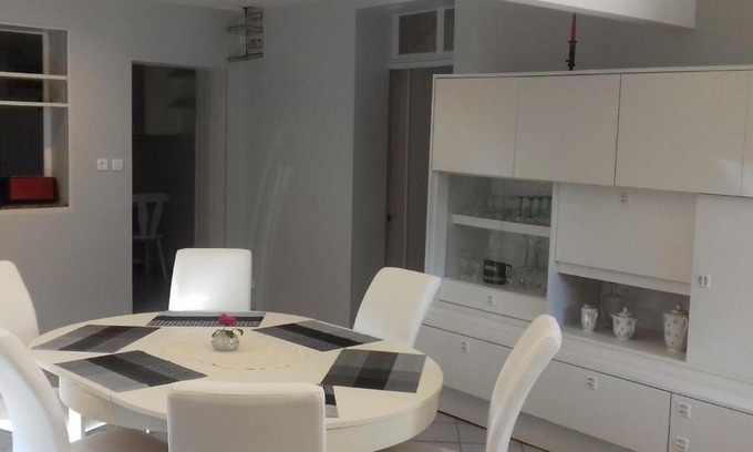 Nouan-sur-Loire House | Gîte Vineuil, 4 pièces, 6 personnes - FR-1-491-99