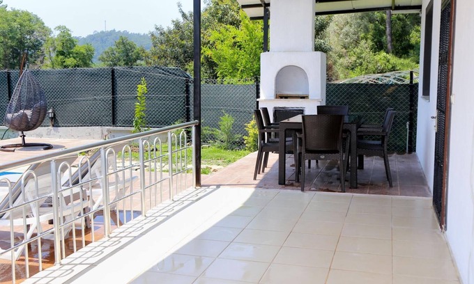 Fethiye Villa | Göcek İnlice'de villa, plaja 5 dakika