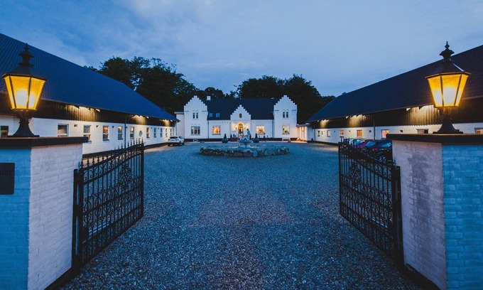 Gording Bed & Breakfast | Gørdinglund Herregård Mainbuilding