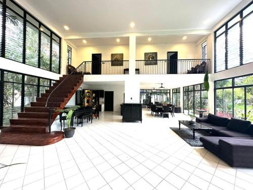 Calamba Hotel | G-Hotel Luxury Villa Resort & Hot Spring