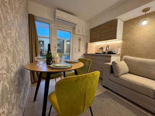 Castelldefels Apartment | G2 = You and Me
