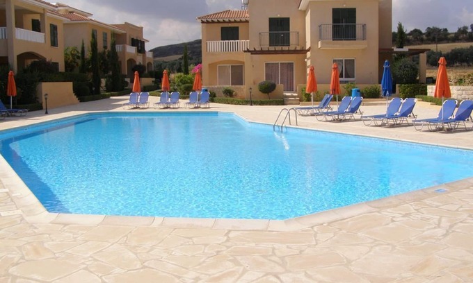 Polis House | G3 Polis Gardens - includes WiFi & A/C