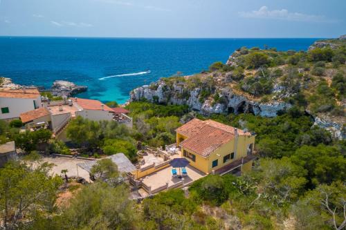 Cala s'Almonia House | G398 Ses Savines by Mallorca Villa Selection