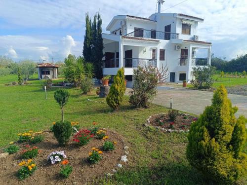 Nea Propontida Villa | Gaia Olives Villa