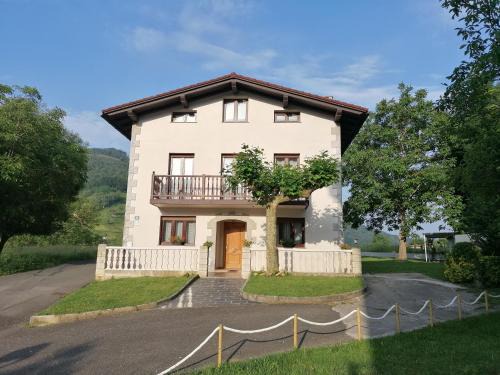 Aizarnazabal House | Gaiko Etxe Berri