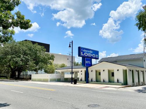 University Heights Hotel | Gainesville Lodge