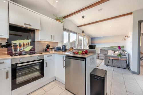 Llanybri House | Gala Lodge