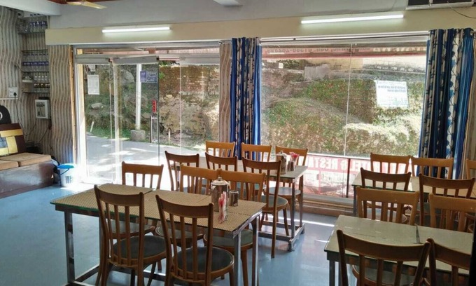 Lansdowne Hotel | Galaxy Hotel