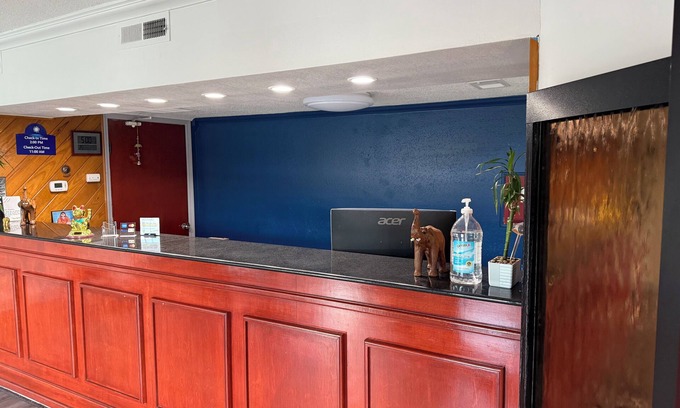 Little Rock Hotel | Galaxy Inn & Suites