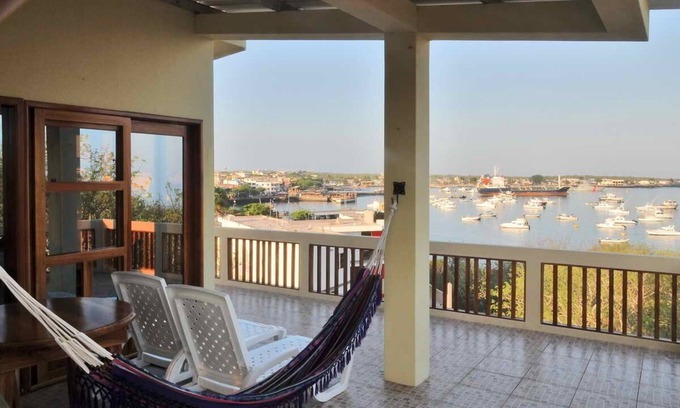 Puerto Baquerizo Moreno Apartment | Galeodan Penthouse - Spectacular Sunsets on the Bay - Ideal for Honeymooners