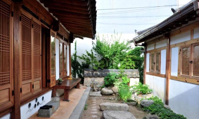 Gyeongju House | Gallery Jin Hanok Guesthouse