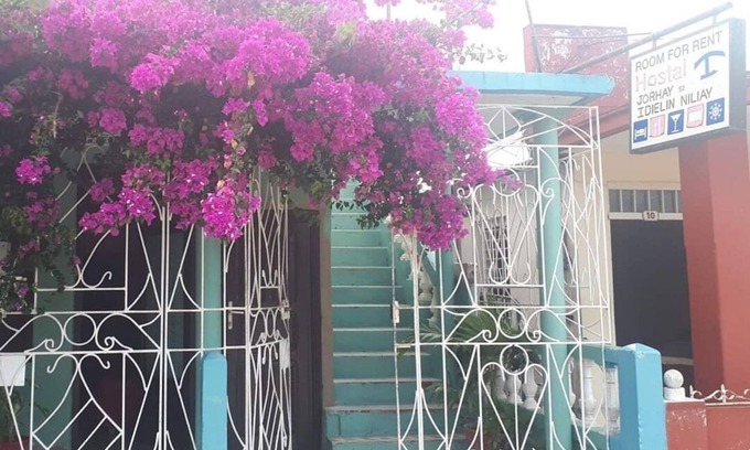 Moron Bed & Breakfast | Galvez B&B