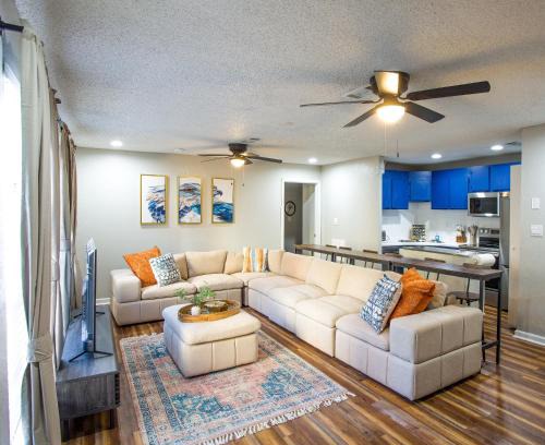 Auburn House | Game Day Specials! Auburn Stay & Play