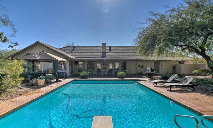 Saddleback Hills House | Game Room, Fire Pit & Putting Green: Glendale Home