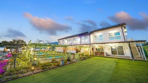 Ganghwa House | Ganghwa Abientot Spa Pension