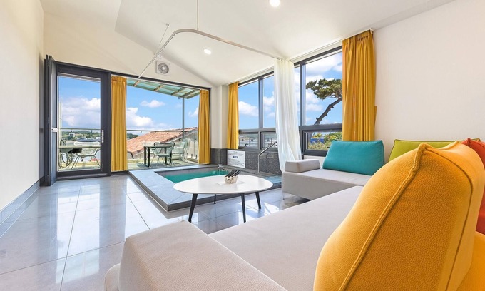 Ganghwa House | Ganghwado Mare Seawater Poolvilla