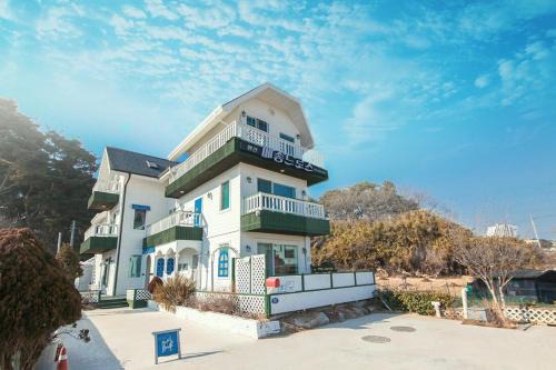Gangneung House | Gangneung Maison de Rose