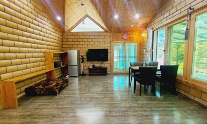 Sang House | Gapyeong Green Garden Valley Pension