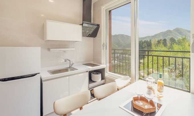 Gapyeong House | Gapyeong Laonjena Pool Villa
