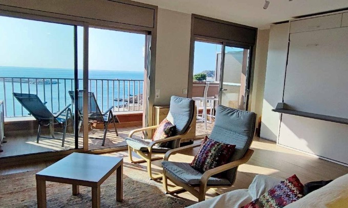 Sant Feliu de Guixols Apartment | Garbí Love with sea views