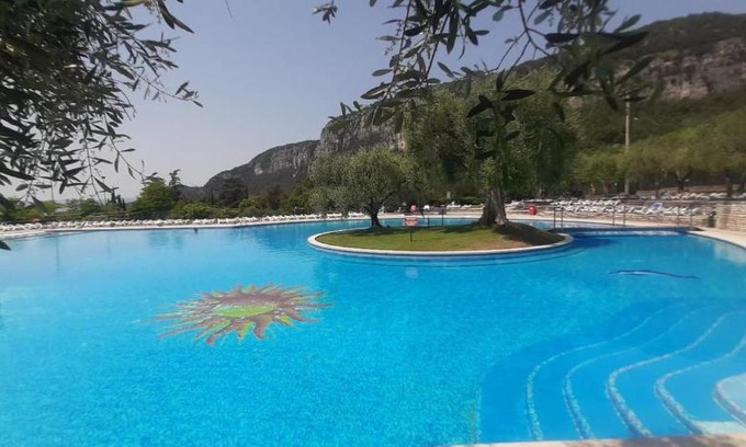 Corno Apartment | Garda Lake and swimming pool