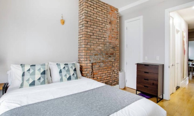 Bushwick Apartment | Garden condo w patio in New York artistic Bushwick
