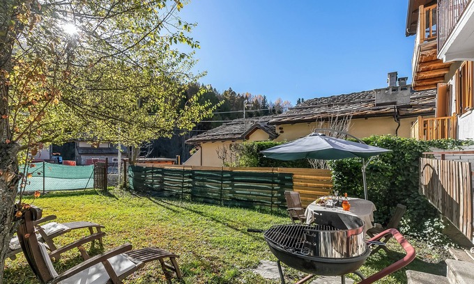 Sauze d'Oulx Apartment | Garden Home, Sauze d'Oulx, Italy