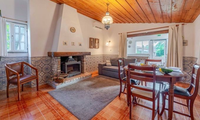 Barroselas House | Garden House at Fountain Retreat I Pool & Sports