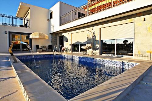 Krimovica Villa | Garden Palace