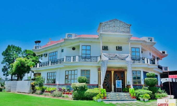 Meerut Hotel | Garden Resorts & Hotel