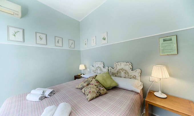 Olbia City Centre Apartment | Garden Room Casa Satta Olbia City Center