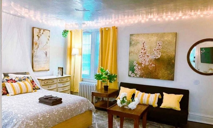 St. Louis Apartment | Garden style studio @ Forest Park & City!