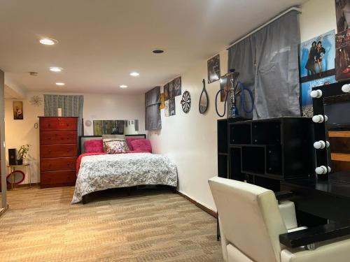 Belleville Apartment | Garden Suite 30 Mins to NYC, Mins to EWR, Prudential Center, NJPACK