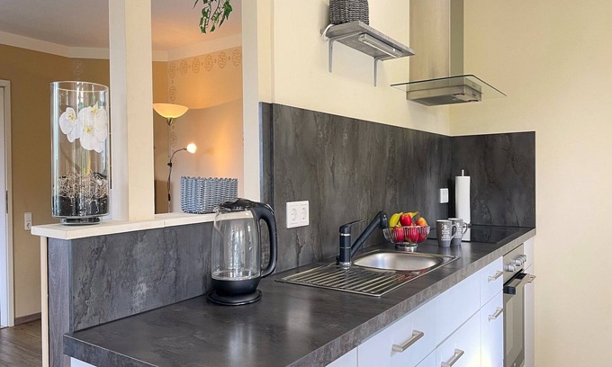 Madfeld Apartment | Garden-view Apartment in Sauerland with Terrace