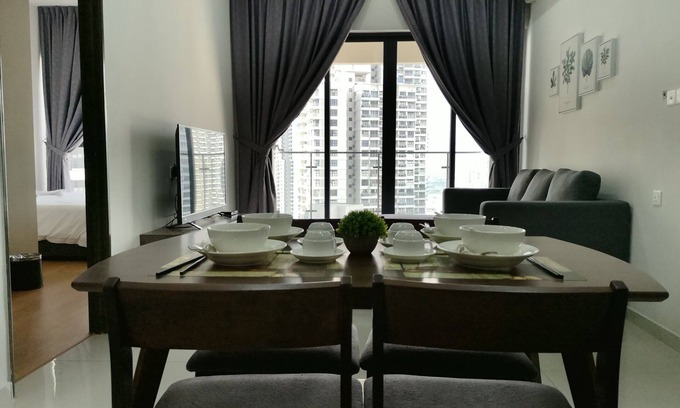 Central District Apartment | Garden View Family Suites l Country Garden Danga Bay