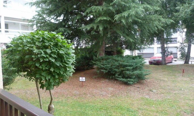 Saint-Lary-Soulan Apartment | garden view studio in the village of Saint Lary classified *