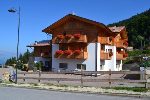 Vetriolo Terme Hotel | Garnì & Wellness Anderle