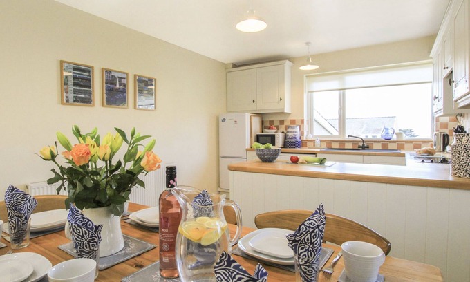 Llanfair Cottage | GARNEDD LWYD, family friendly, with a garden in Llanfair