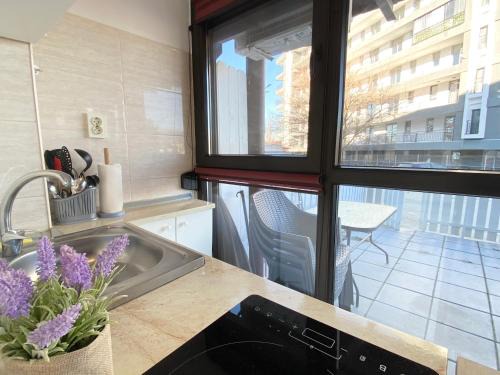 Saturn Apartment | Garsoniera Central Saturn Alpha Residence