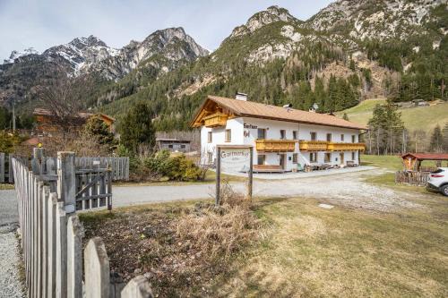 Brennero Apartment | Gartnerhof Apt Glücksklee