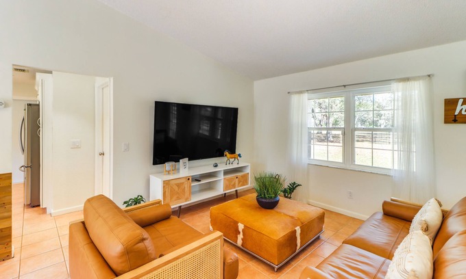 Dunnellon House | Gas Grill & Fire Pit: Peaceful Dunnellon Home!