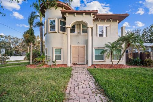 Ballast Point Villa | Gaspar's Luxury Estate